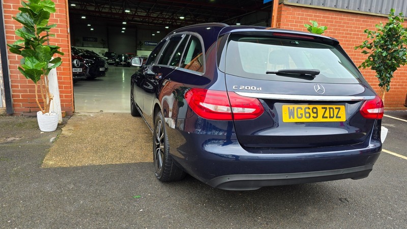 Used Mercedes-Benz C Class 2020 for sale - 77735302: Photo 21