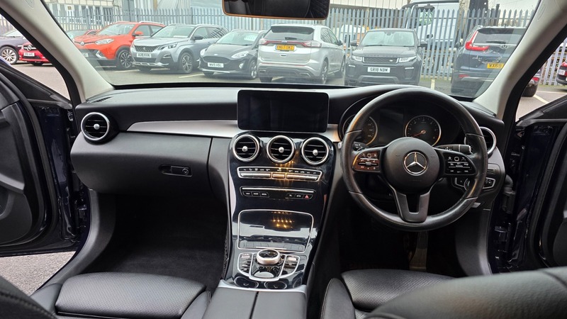 Used Mercedes-Benz C Class 2020 for sale - 77735302: Photo 32