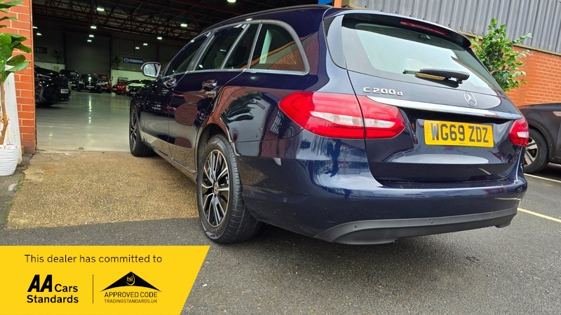 Used Mercedes-Benz C Class 2020 for sale - 77735302: Photo 4