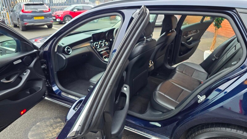 Used Mercedes-Benz C Class 2020 for sale - 77735302: Photo 42