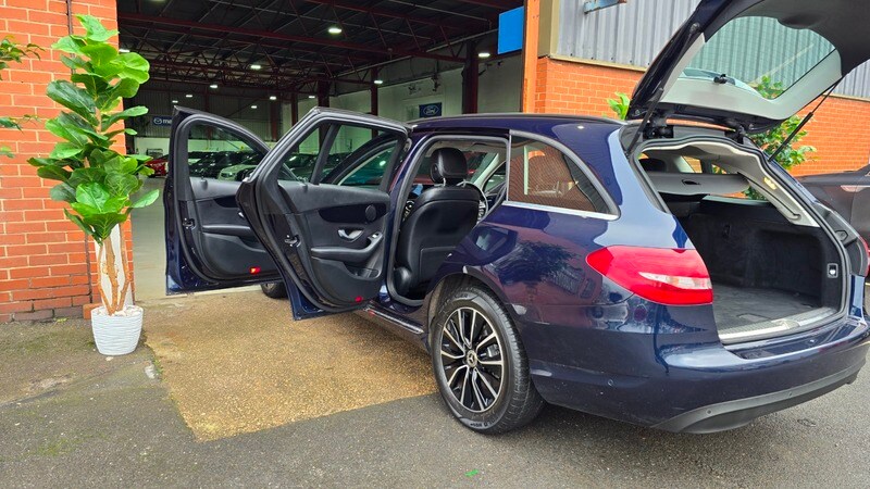 Used Mercedes-Benz C Class 2020 for sale - 77735302: Photo 46