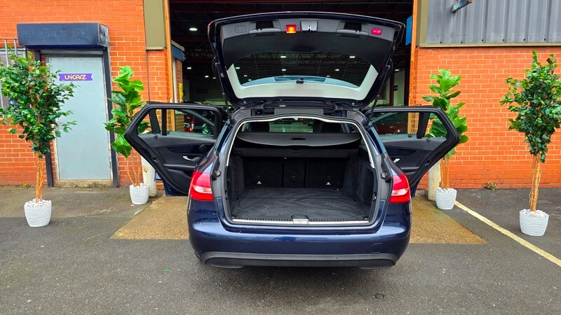 Used Mercedes-Benz C Class 2020 for sale - 77735302: Photo 47