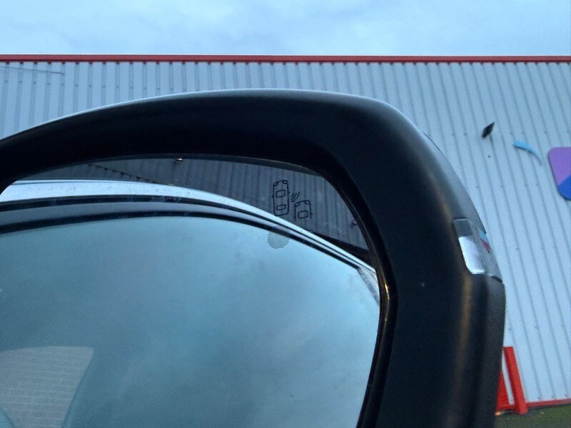 Used Peugeot 5008 2018 for sale - 77735299: Photo 28