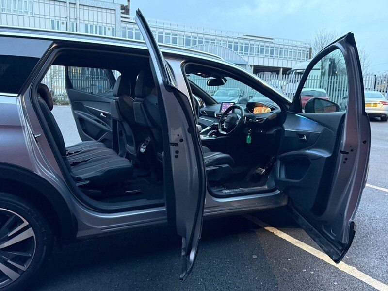 Used Peugeot 5008 2018 for sale - 77735299: Photo 46