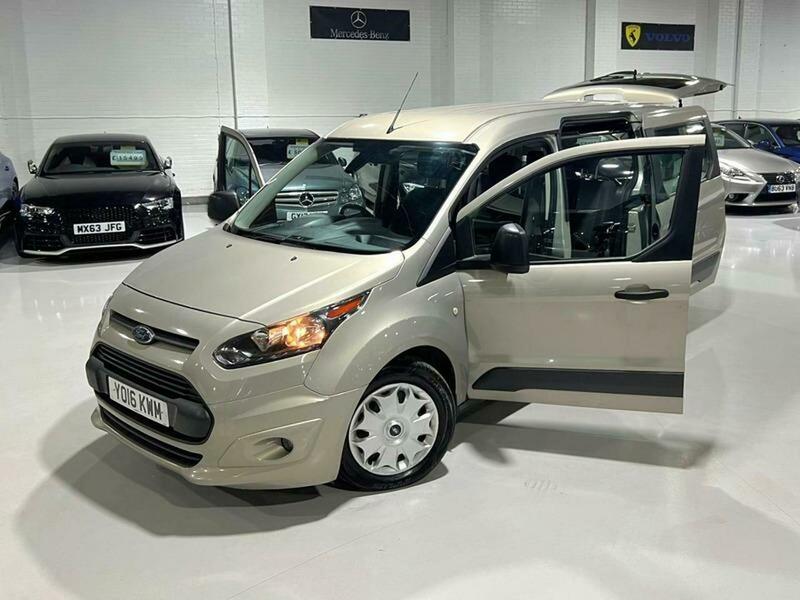 Used Ford Grand Tourneo Connect 2016 for sale - 77735310: Photo 30