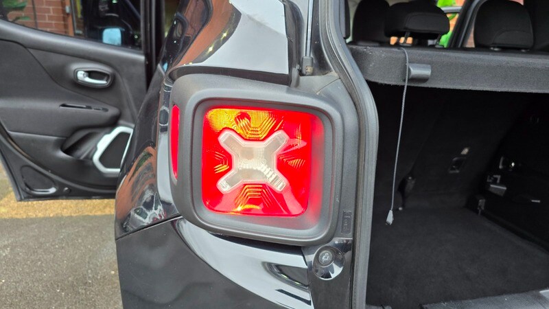 Used Jeep Renegade 2015 for sale - 77735410: Photo 11