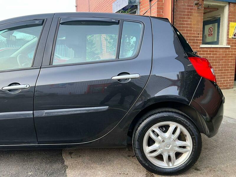 Used Renault Clio 2006 for sale - 77735386: Photo 17