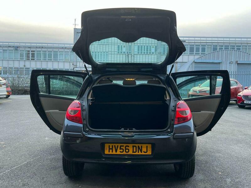 Used Renault Clio 2006 for sale - 77735386: Photo 31