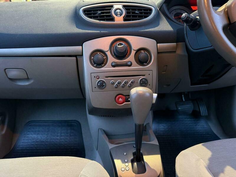 Used Renault Clio 2006 for sale - 77735386: Photo 33