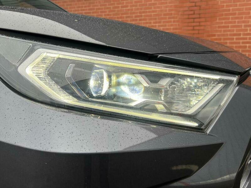 Used Toyota RAV4 2019 for sale - 77735382: Photo 10