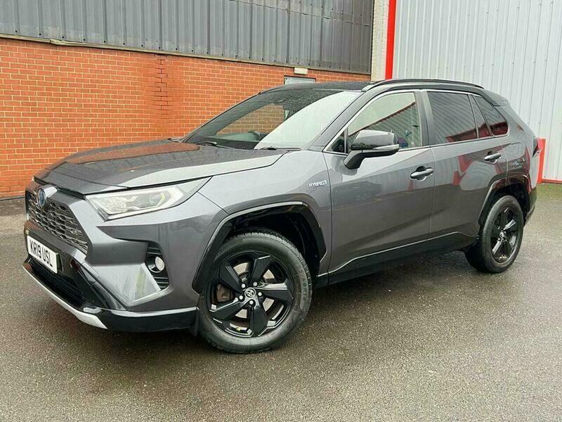 Used Toyota RAV4 2019 for sale - 77735382: Photo 2