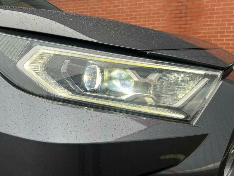 Used Toyota RAV4 2019 for sale - 77735382: Photo 9