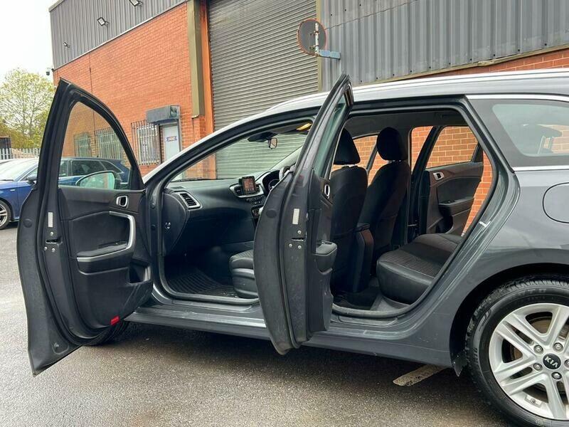 Used Kia Ceed 2019 for sale - 77735393: Photo 40