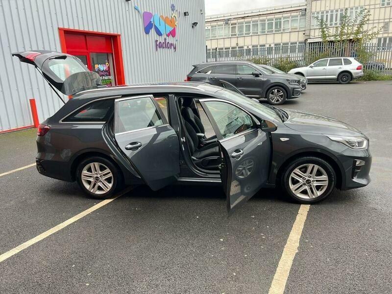 Used Kia Ceed 2019 for sale - 77735393: Photo 42