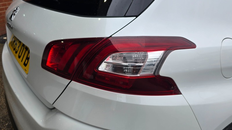 Used Peugeot 308 2013 for sale - 77735414: Photo 14