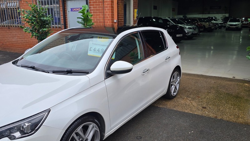 Used Peugeot 308 2013 for sale - 77735414: Photo 17