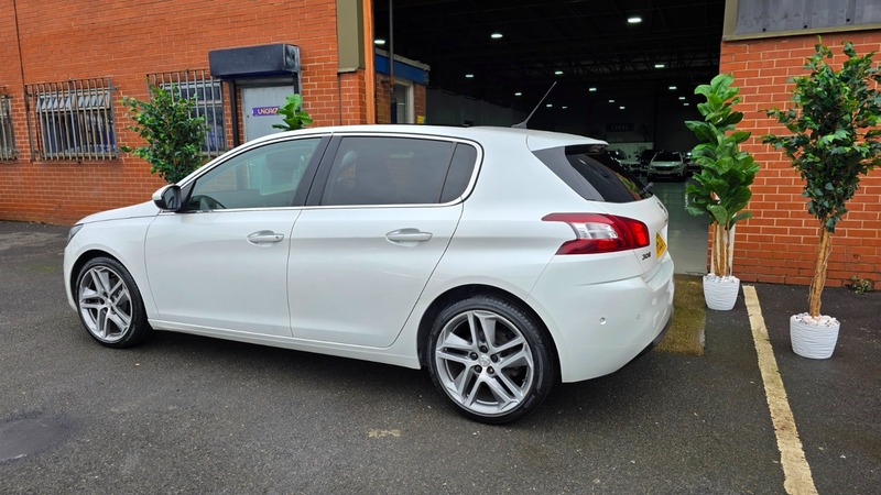 Used Peugeot 308 2013 for sale - 77735414: Photo 28