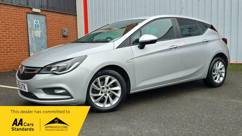 Used Vauxhall Astra 2019 for sale - 77735402: Photo 2