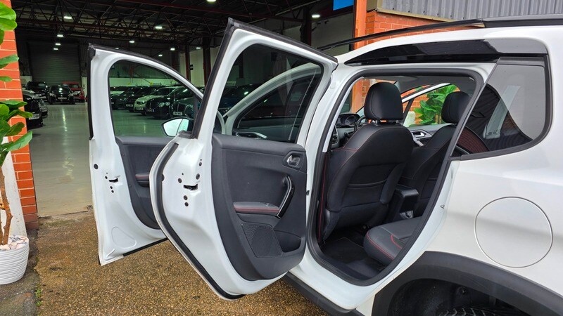 Used Peugeot 2008 2017 for sale - 77735389: Photo 36