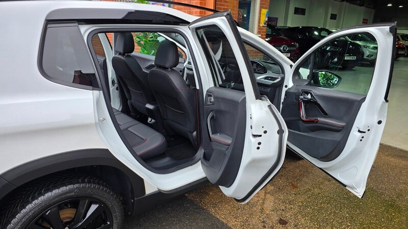 Used Peugeot 2008 2017 for sale - 77735389: Photo 38