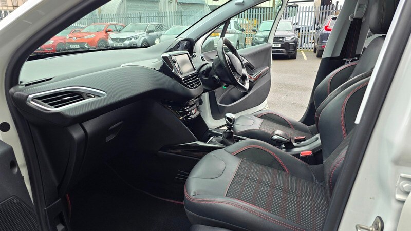 Used Peugeot 2008 2017 for sale - 77735389: Photo 48