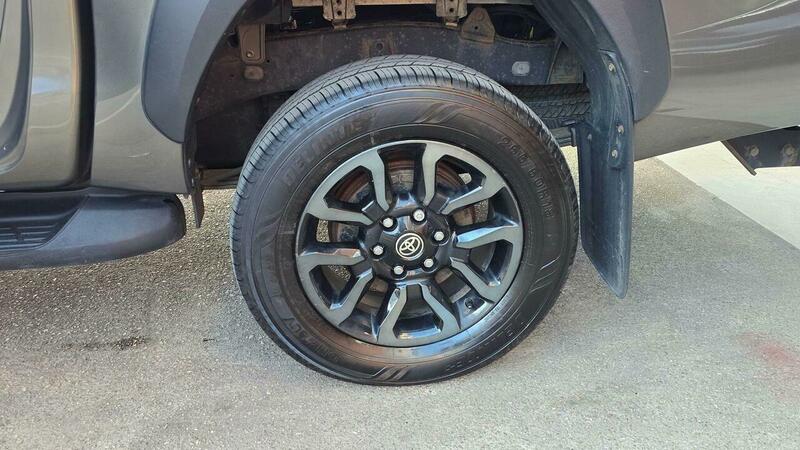 Used Toyota Hilux 2023 for sale - 78062063: Photo 24