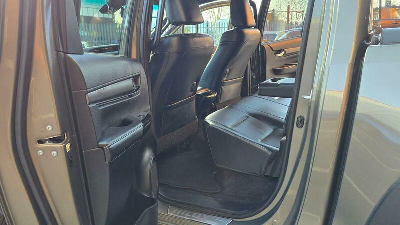 Used Toyota Hilux 2023 for sale - 78062063: Photo 37