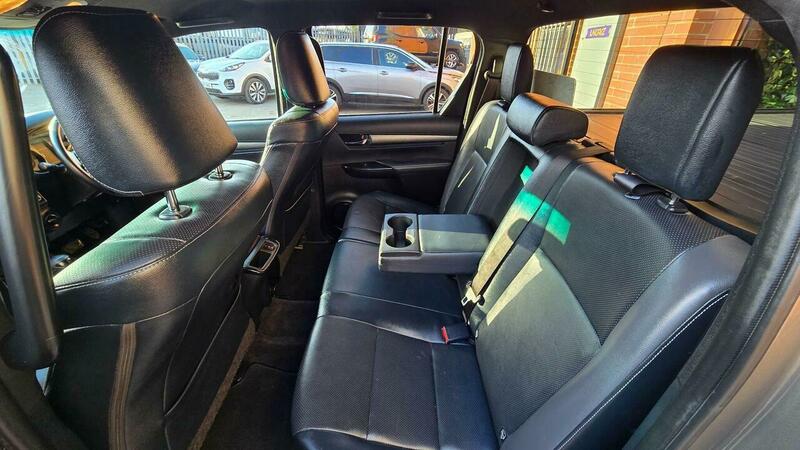 Used Toyota Hilux 2023 for sale - 78062063: Photo 44