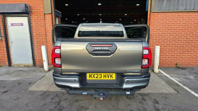 Used Toyota Hilux 2023 for sale - 78062063: Photo 8