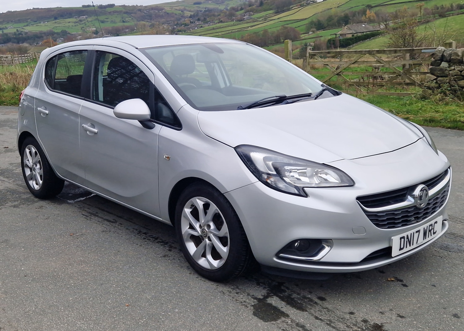 Used Vauxhall Corsa 2017 for sale - 76595551: Photo 1