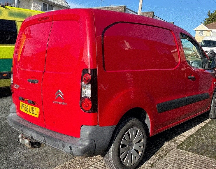 Used Citroen Berlingo 2018 for sale - 77319916: Photo 2