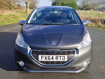 Used Peugeot 208 2014 for sale - 76862842: Photo