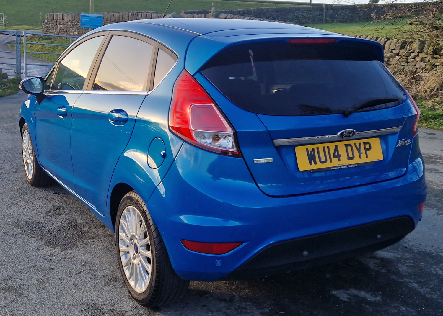 Used Ford Fiesta 2014 for sale - 76798988: Photo 2