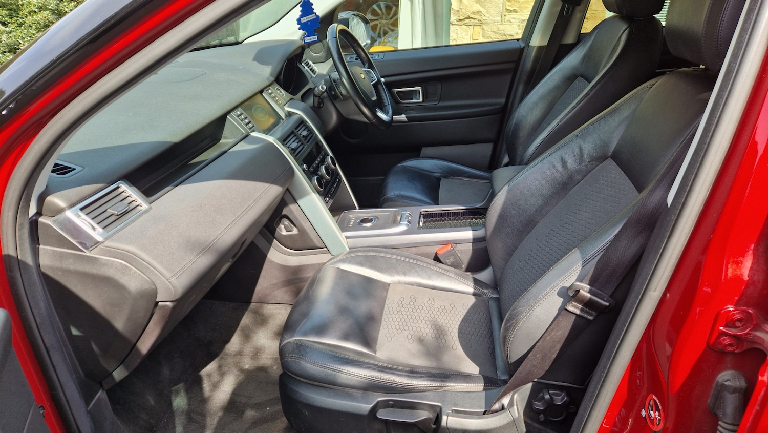 Used Land Rover Discovery Sport 2016 for sale - 76526046: Photo 15