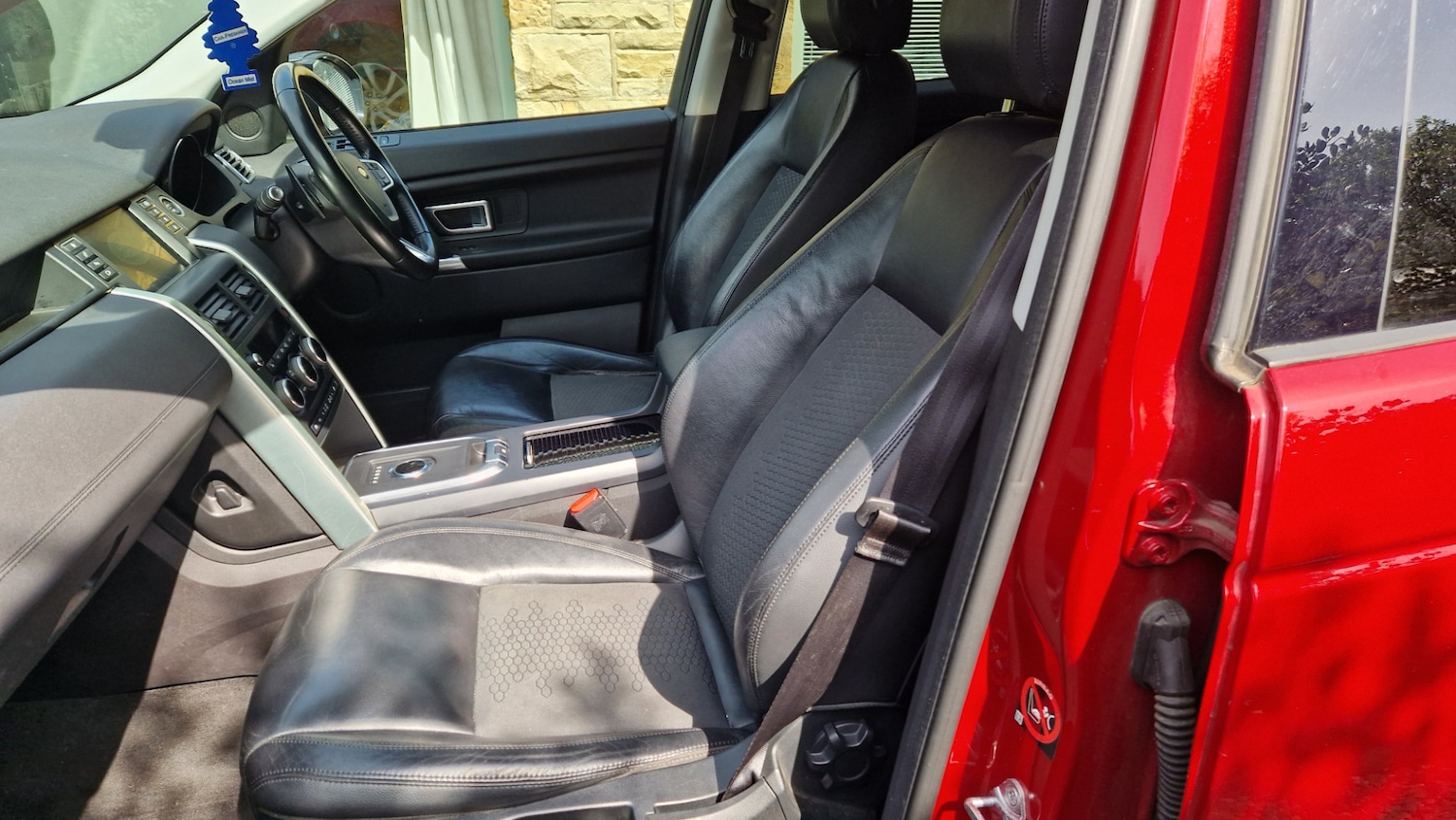 Used Land Rover Discovery Sport 2016 for sale - 76526046: Photo 16