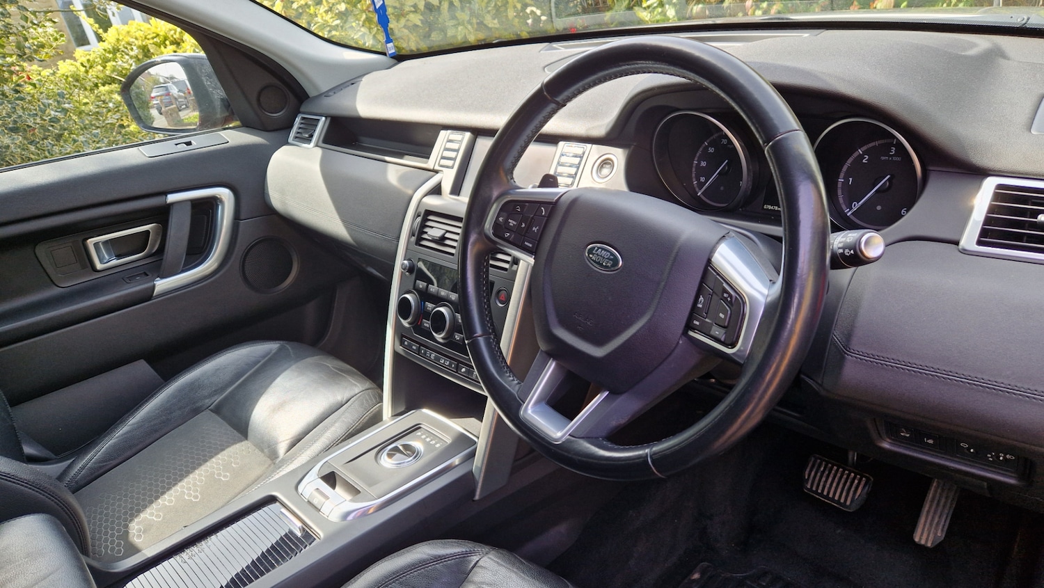 Used Land Rover Discovery Sport 2016 for sale - 76526046: Photo 23