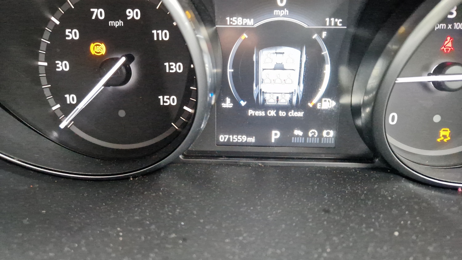 Used Land Rover Discovery Sport 2016 for sale - 76526046: Photo 40