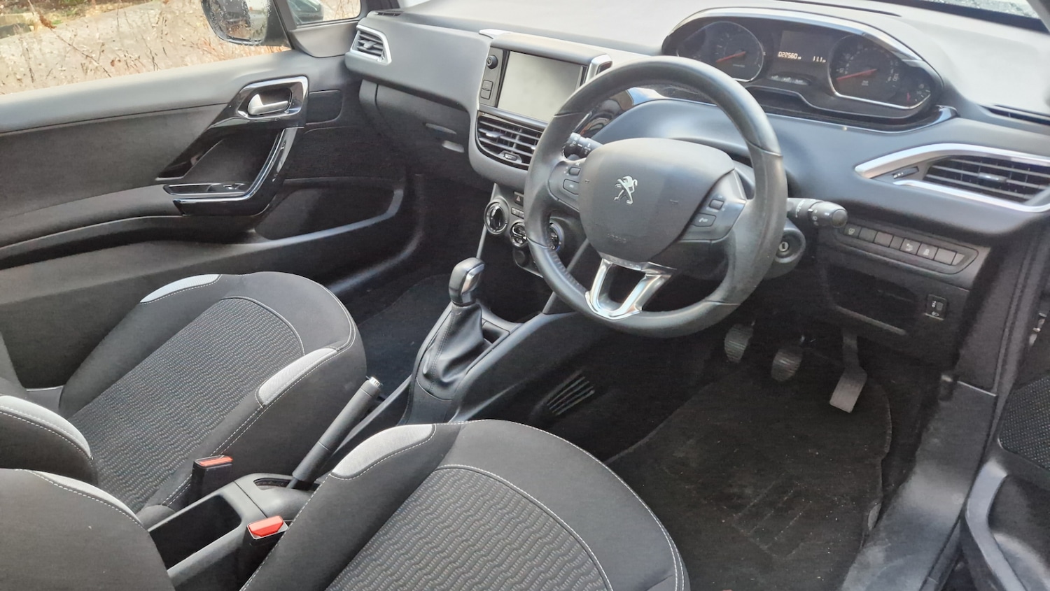 Used Peugeot 208 2014 for sale - 76799077: Photo 7