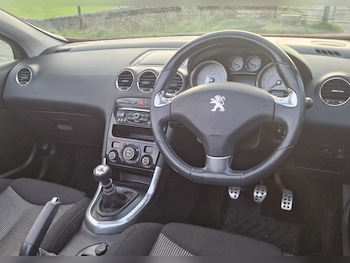 Used Peugeot 308 2014 for sale - 76347093: Photo