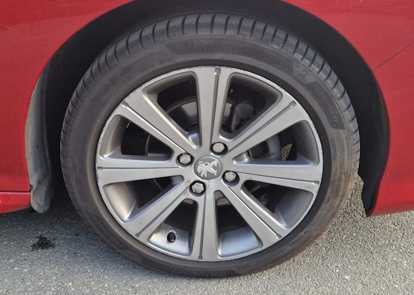 Used Peugeot 308 2014 for sale - 76347093: Photo 40