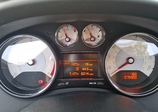Used Peugeot 308 2014 for sale - 76347093: Photo 77