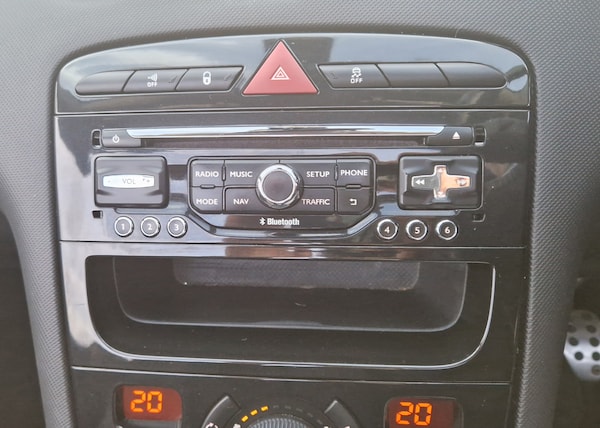 Used Peugeot 308 2014 for sale - 76347093: Photo 80
