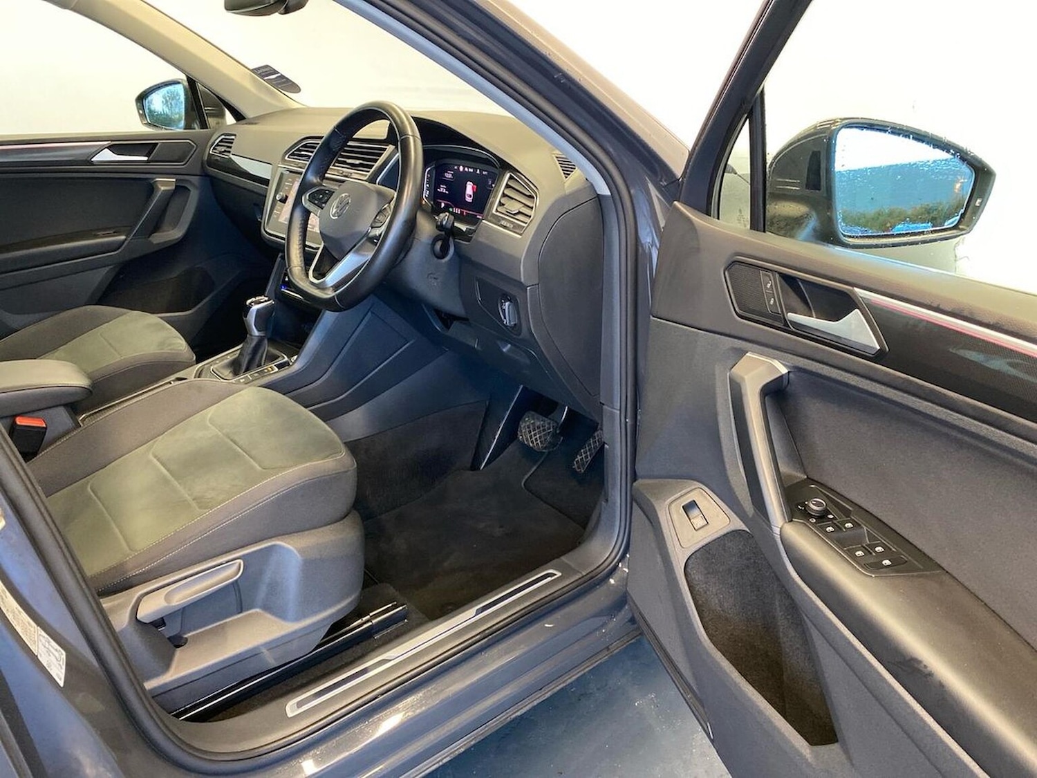 Used Volkswagen Tiguan 2020 for sale - 76392484: Photo 21