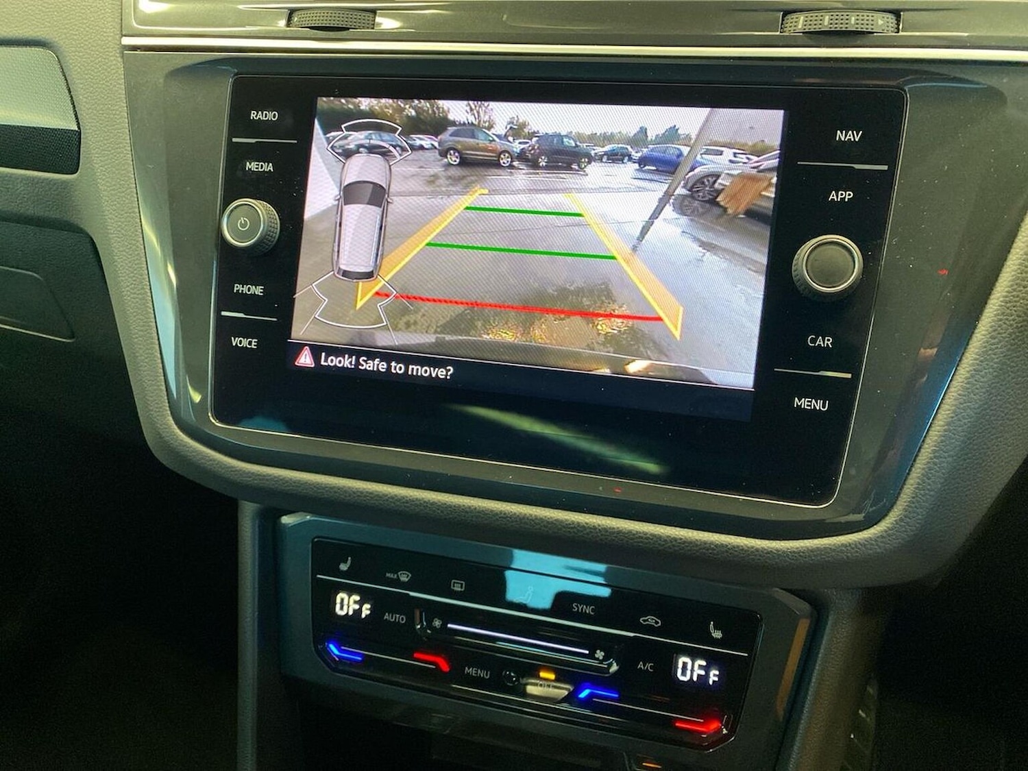 Used Volkswagen Tiguan 2020 for sale - 76392484: Photo 23