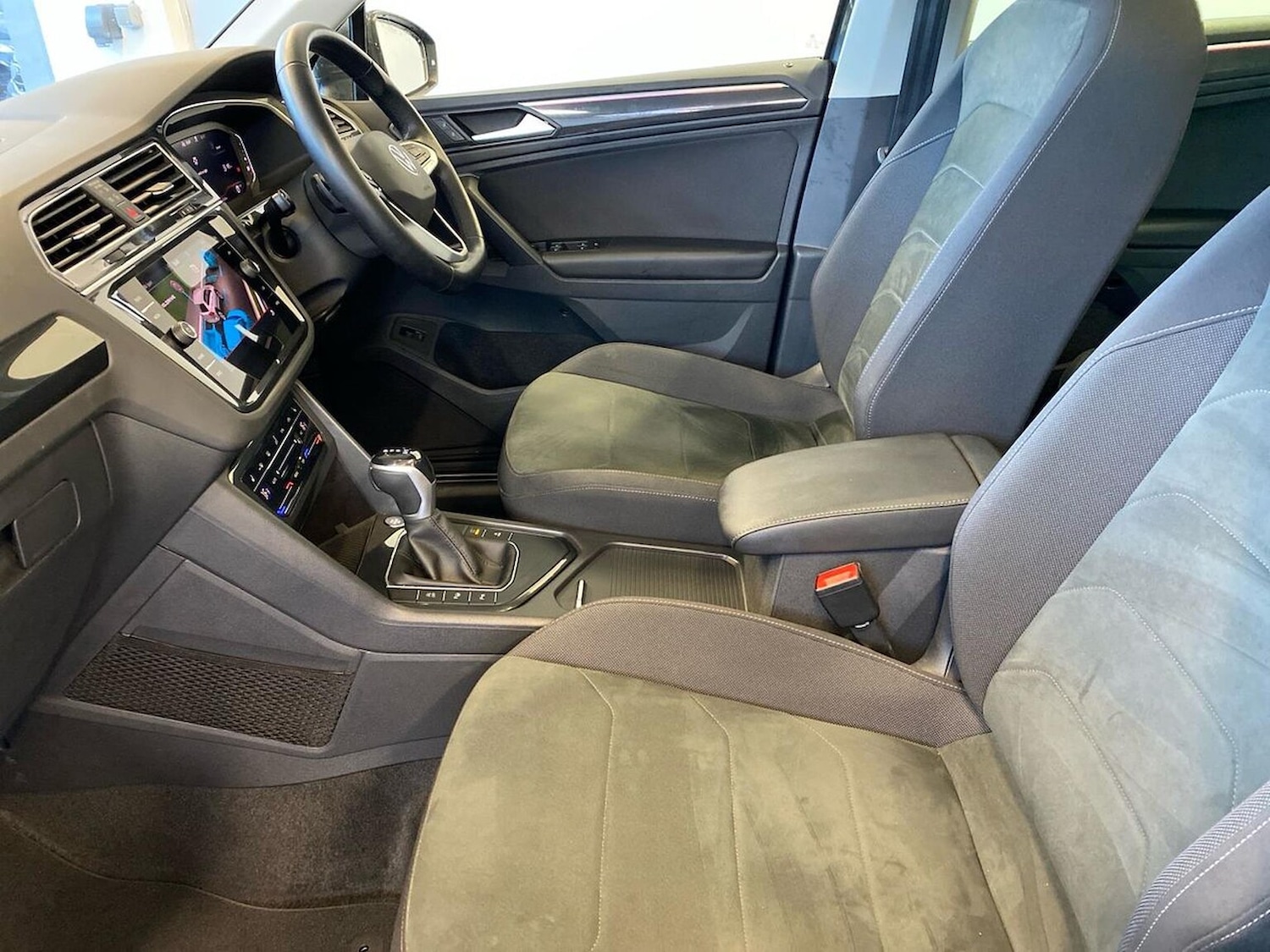 Used Volkswagen Tiguan 2020 for sale - 76392484: Photo 39