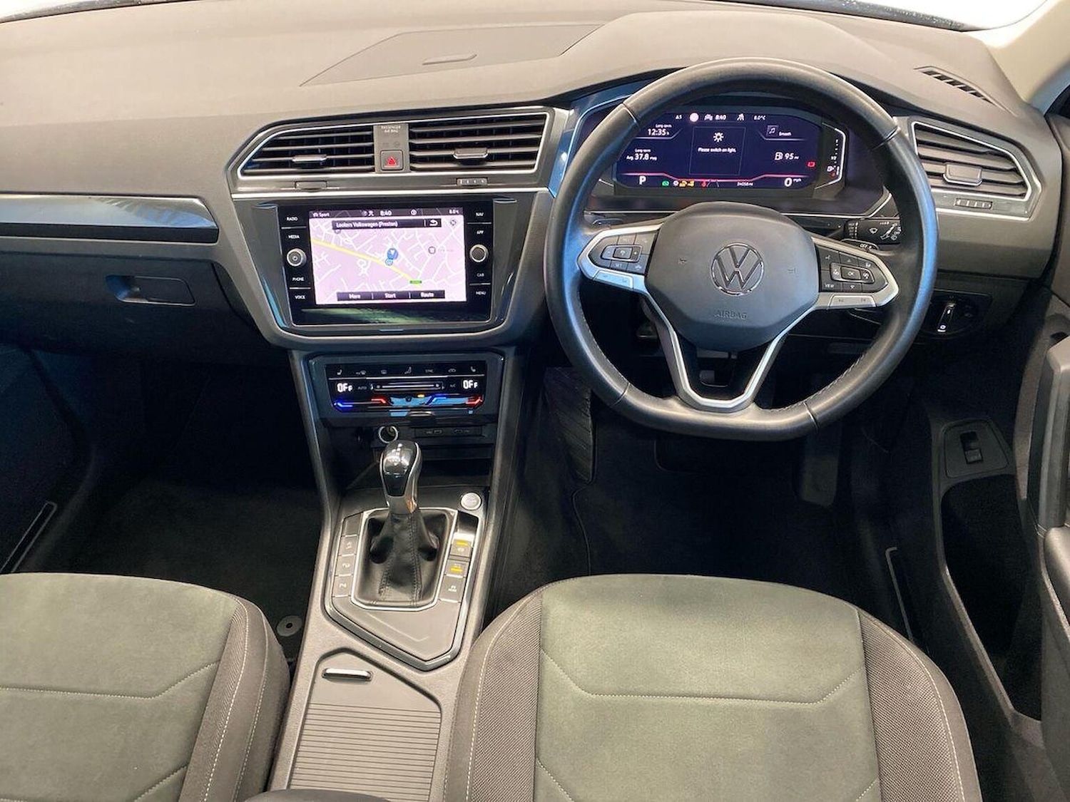 Used Volkswagen Tiguan 2020 for sale - 76392484: Photo 9