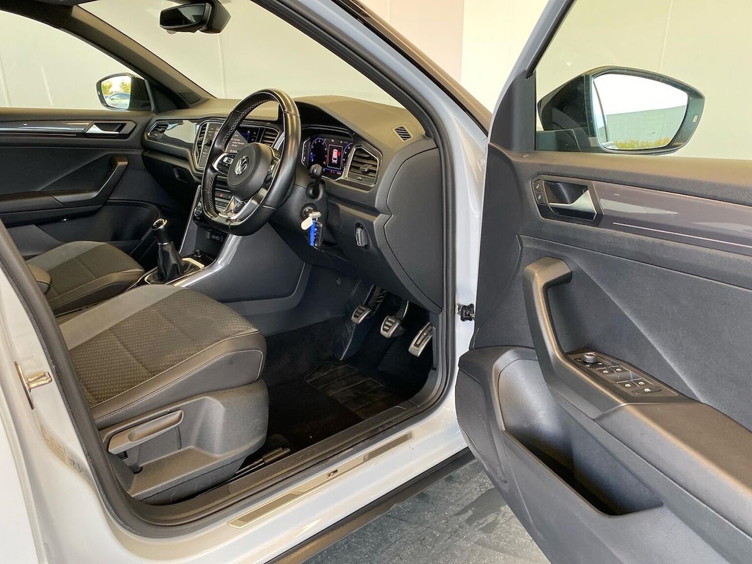 Used Volkswagen T-Roc 2019 for sale - 76418206: Photo 21