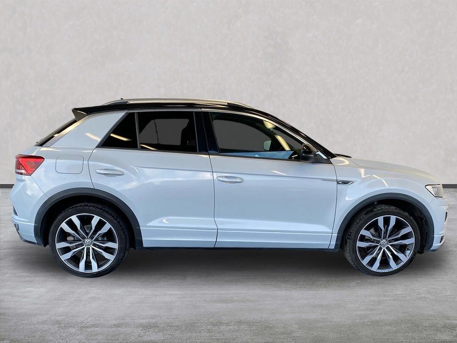 Used Volkswagen T-Roc 2019 for sale - 76418206: Photo 3