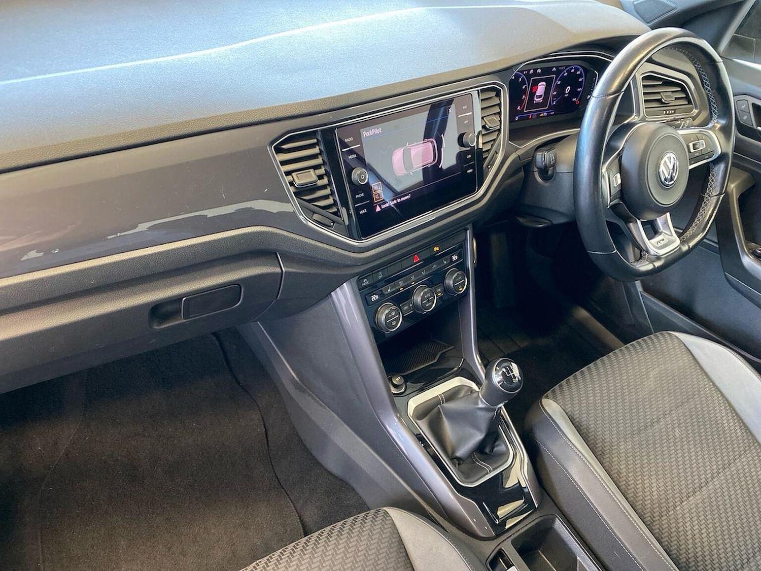 Used Volkswagen T-Roc 2019 for sale - 76418206: Photo 7