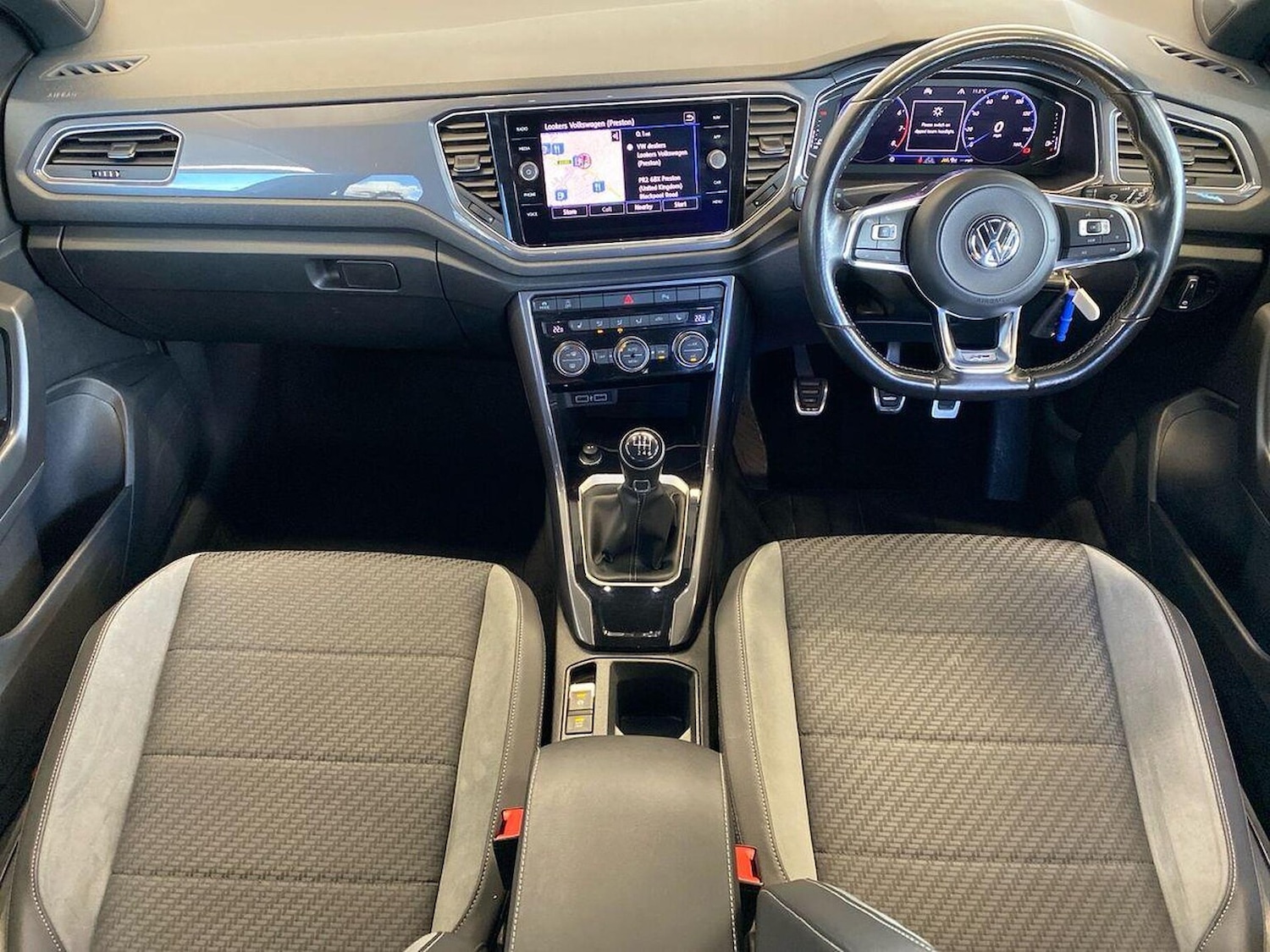 Used Volkswagen T-Roc 2019 for sale - 76418206: Photo 8